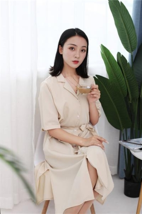 奈丝写真 NO.136:秀秀-温柔奶茶色系