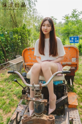 袜涩写真 VOL.062 思甜1.0