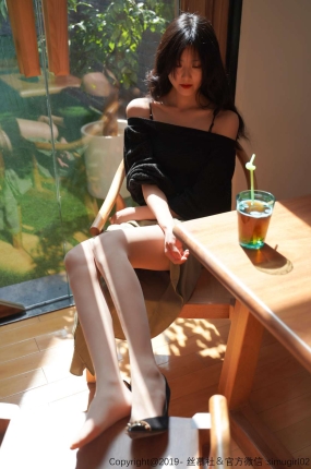 丝慕写真 SM011 模特:雅雅 天天一元《阳光下的肉丝》
