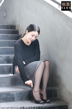丝慕写真 SM024 模特:可人 天天一元《淑女和玉姐你们喜欢哪种》