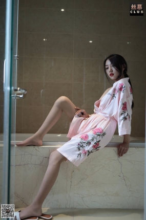 丝慕写真 SM074 天天一元 诗晴《诗晴-睡袍-浴缸》