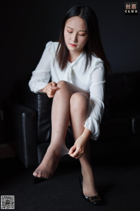 丝慕写真 SM087 天天一元 模特:张小姐《张小姐的灰sw》