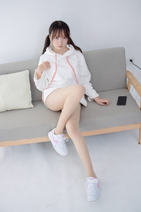 森萝财团写真 JKFUN-百元系列2-1《运动鞋》13D肉丝 Aika