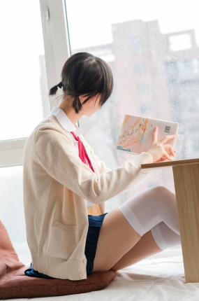 罗利丝控-喵写真 Vol.018 学妹爱学习