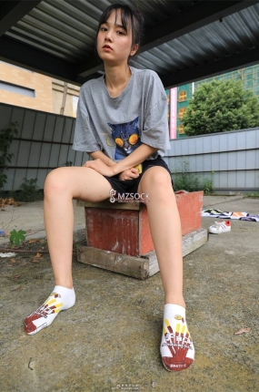 每足系列 2019-8-5 NO.049 悦悦