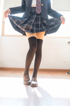 风之领域写真 No.016 学生妹的黑丝