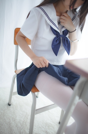 少女秩序-美丝写真 VOL.005 课堂上的幻想
