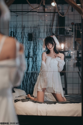 喵糖映画少女写真 VOL.139 白色私房睡裙
