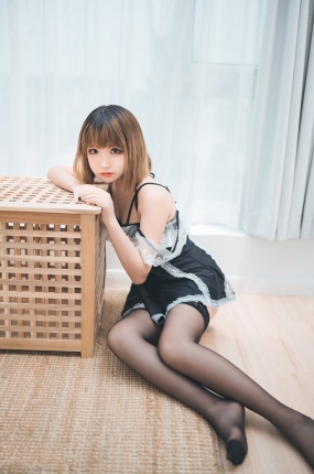 喵糖映画少女写真 VOL.253 大眼睛黑丝萌妹