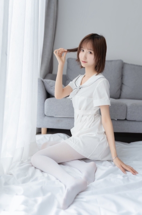 喵糖映画少女写真 VOL.271 纯色白裙