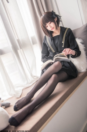 喵糖映画少女写真 VOL.330 窗台美腿黑丝少女