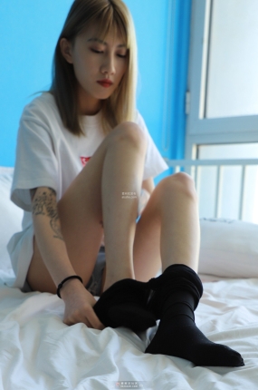 MZSOCK NO.122-2018年-兔兔 黑丝袜嫩脚