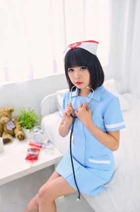制服の女生 NO.004 海琳 护士与女仆